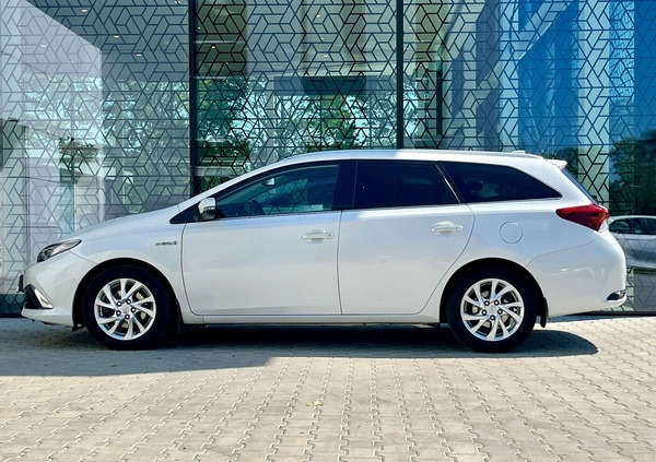 Toyota Auris cena 72900 przebieg: 161561, rok produkcji 2018 z Urzędów małe 596